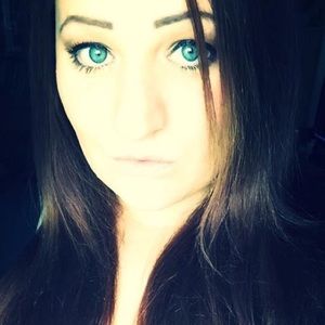 Meet your Posher, Cassandra